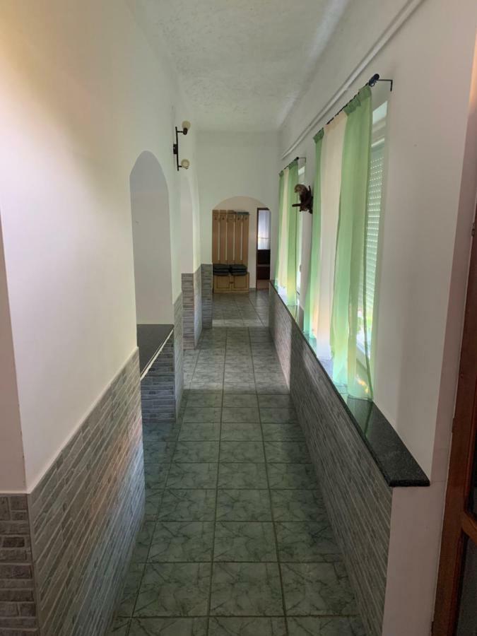 Ferienwohnung Viktor Apartmanhaz Zamárdi Exterior foto